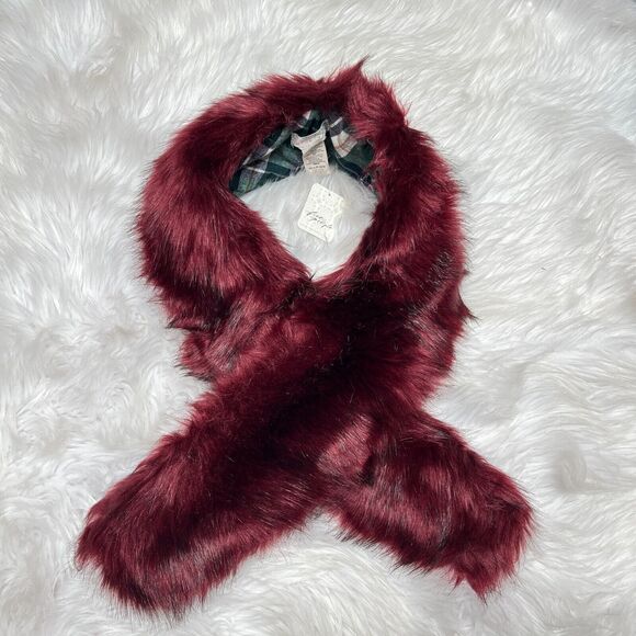 FREE PEOPLE JAGGER FAUX FUR SCARF COLLAR WINE - Picture 2 of 5